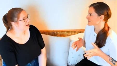 Empatyczna komunikacja z rodzicami dzieci z niepełnosprawnością –  zbuduj zaangażowaną relację opartą na zaufaniu i współpracy.